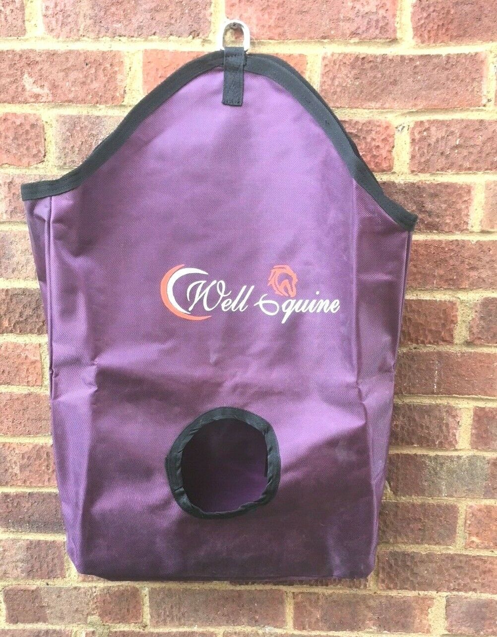 New Water Proof Haynets Haybag Horse Feeding Hay Bag Less Waste choice of colors